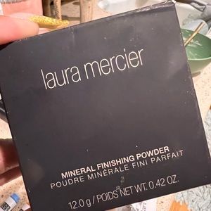 🔥SOLD🔥Laura Mercier Mineral Loose Setting Powder in #1